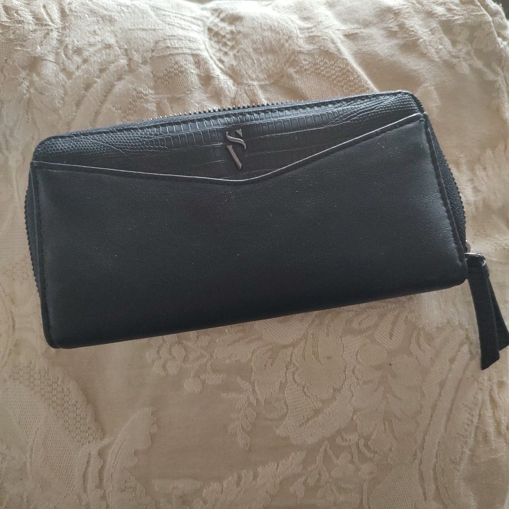 Simply Vera wallet